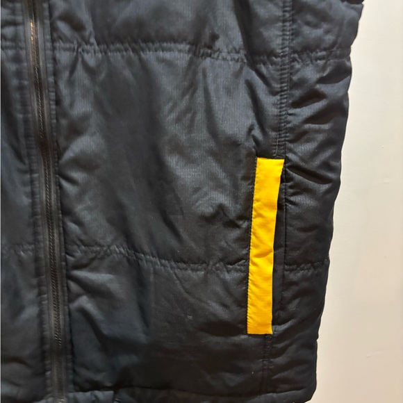 Steelers Black and Yellow Men's Vest - Picture 5 of 13